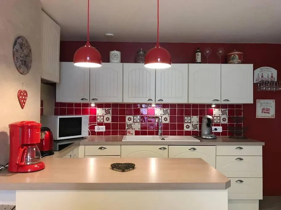 Centre Cauterets, Appartement 72M2 Pr 7 Personnes 0*, קאוטרט צרפת